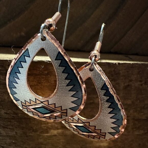 Boho Native American Tribal Teal Blue Native Copper Wire Earrings, Gift Box - Picture 6 of 9